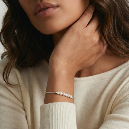 Dainty Pearl Chain Bracelet